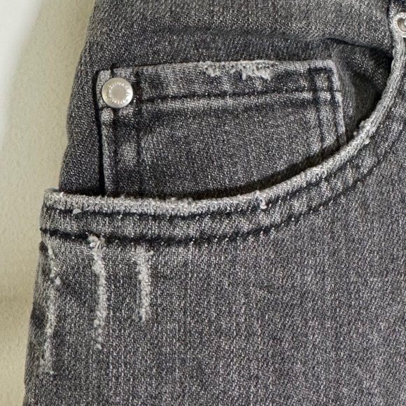 H&M Slim Mom Ankle Stretch Jeans - Picture 7 of 10